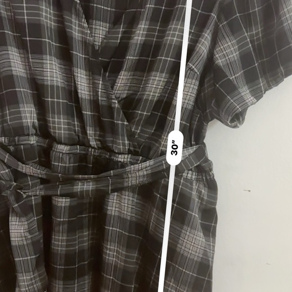 Plaid blouse - Picture 3 of 4